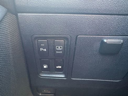 Used 2011 Lexus ES 350 image 17