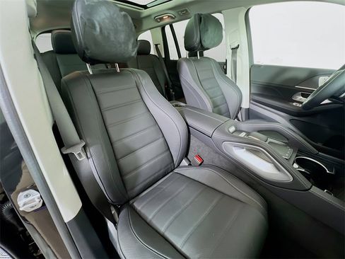 New 2025 Mercedes-Benz GLS 450 4MATIC image 31