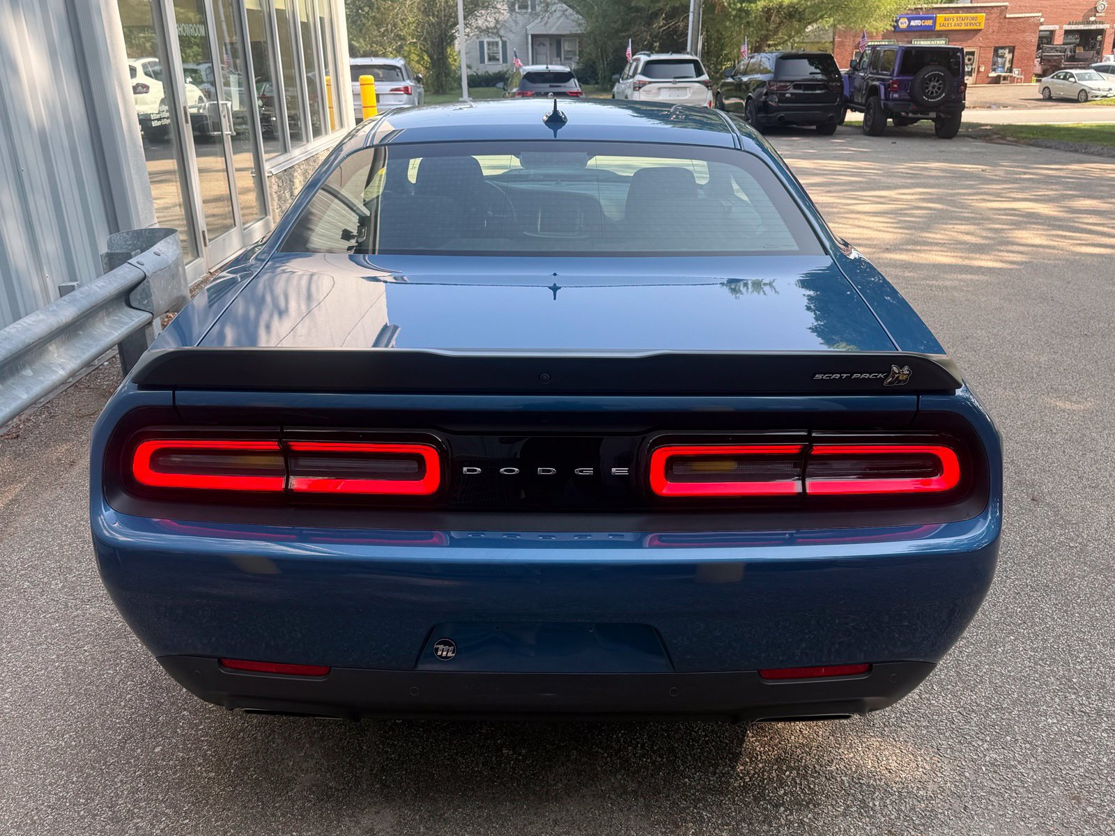 Used 2022 Dodge Challenger R/T Scat Pack RWD image 5
