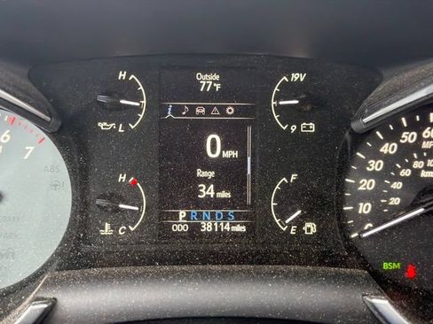 Used 2022 Toyota Sequoia SR5 AWD/4WD image 44