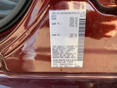 Used 2025 Nissan Altima 2.5 SV image 30