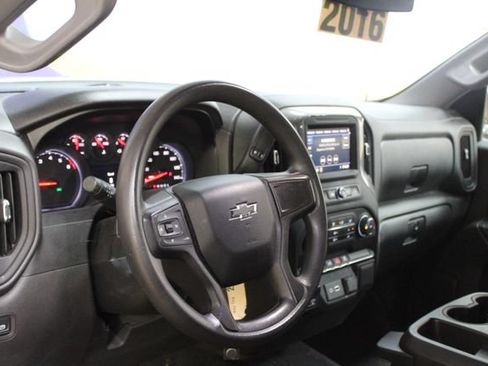 Used 2021 Chevrolet Silverado 1500 Custom Trail Boss AWD/4WD image 14