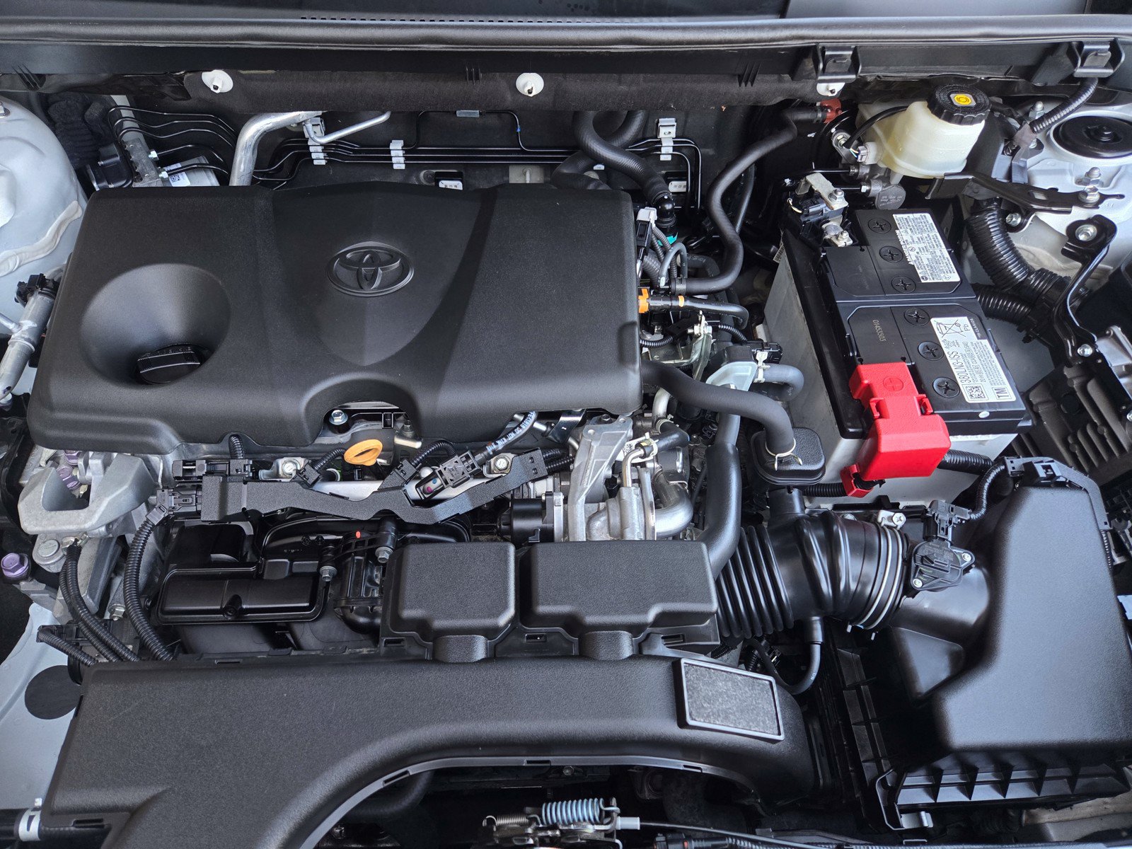 Certified 2021 Toyota RAV4 XLE Premium FWD image 27