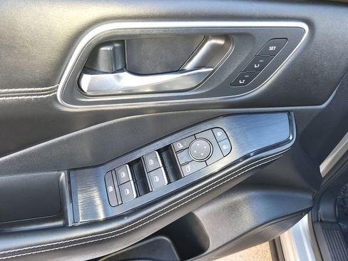 Certified 2022 Nissan Rogue Platinum w/ Head-Up Display Package image 31