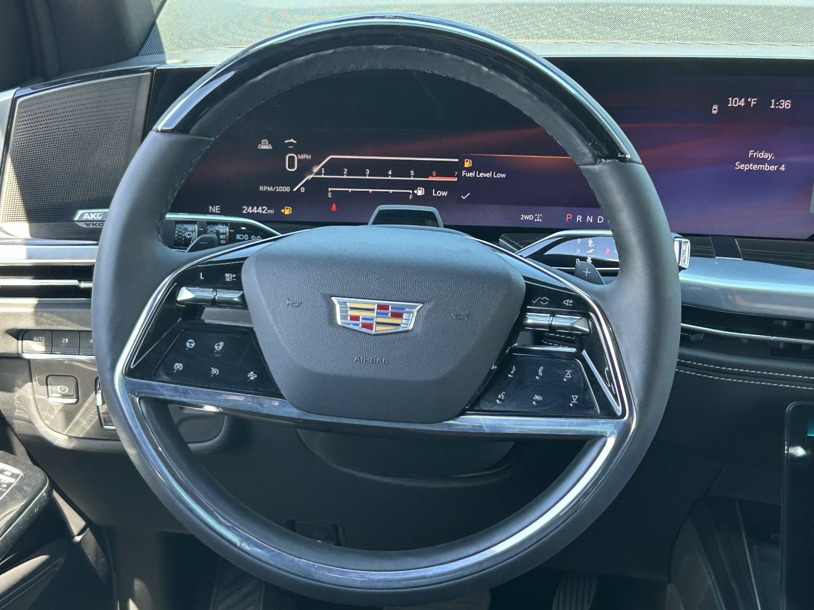 Certified 2025 Cadillac Escalade ESV Premium Luxury w/ LPO, Floor Liner Package AWD/4WD image 21