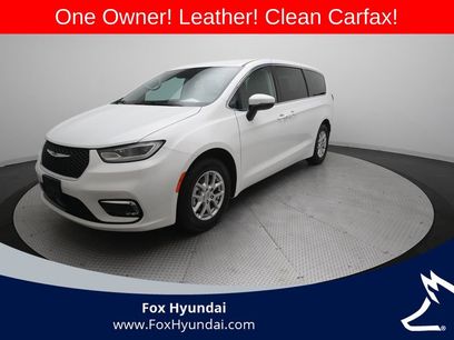 Used 2023 Chrysler Pacifica Touring-L