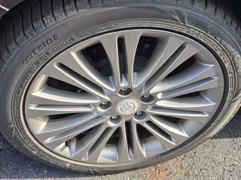 Used 2014 Buick Verano Leather FWD image 10