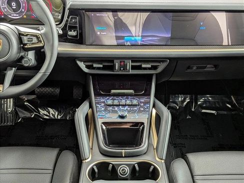 New 2026 Porsche Cayenne image 20