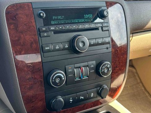 Used 2013 Chevrolet Avalanche LS w/ Texas Edition image 33