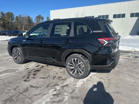 New 2025 Subaru Forester Touring image 5