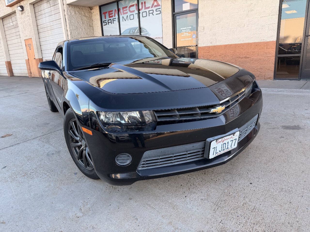 Used 2015 Chevrolet Camaro LS RWD image 4
