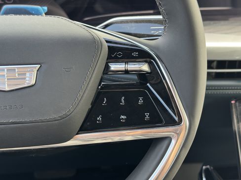 New 2025 Cadillac Escalade IQ Sport 2 w/ LPO, Premium Carpet Package image 18