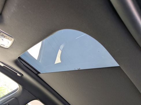 Used 2024 Genesis GV70 3.5T Sport image 19