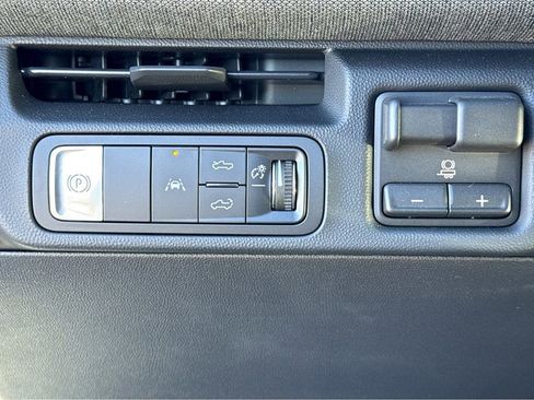 New 2026 GMC Sierra EV Elevation w/ Premium Package image 10