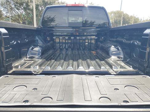 Certified 2025 Nissan Frontier S image 11