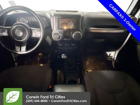 Used 2016 Jeep Wrangler Unlimited Sport w/ Max Tow Package AWD/4WD image 7