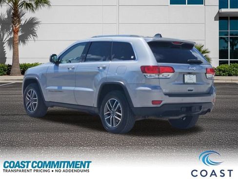 Used 2020 Jeep Grand Cherokee Laredo w/ Laredo X Package RWD image 8