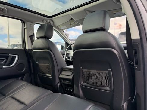 Used 2017 Land Rover Discovery Sport HSE image 20