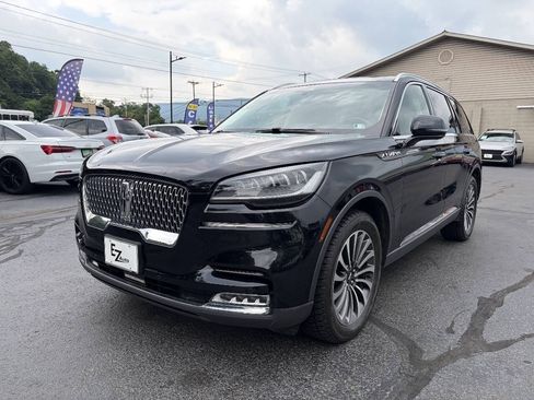 Used 2021 Lincoln Aviator Reserve AWD/4WD image 4