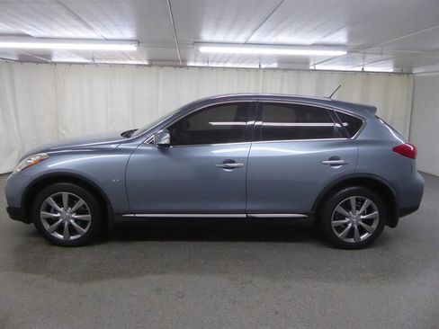 Used 2017 INFINITI QX50 2WD image 4
