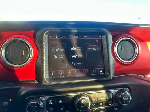 Used 2021 Jeep Wrangler Unlimited Rubicon AWD/4WD image 28