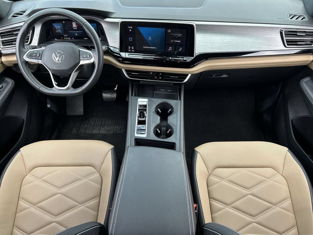Used 2024 Volkswagen Atlas Cross Sport SE FWD image 20