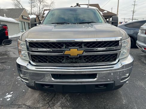 Used 2014 Chevrolet Silverado 2500 LT w/ Interior Plus Package image 2