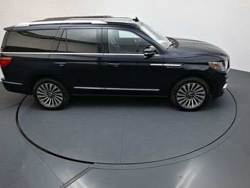 Used 2021 Lincoln Navigator Reserve w/ Luxury Package image 26