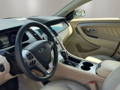 Used 2019 Ford Taurus SE image 15