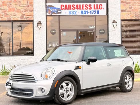 Used 2011 MINI Cooper Clubman FWD image 1