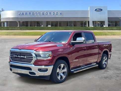 Used 2023 RAM 1500 Laramie AWD/4WD image 2