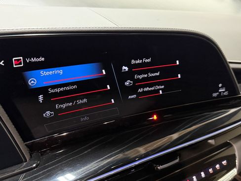 Certified 2024 Cadillac Escalade ESV V AWD/4WD image 30