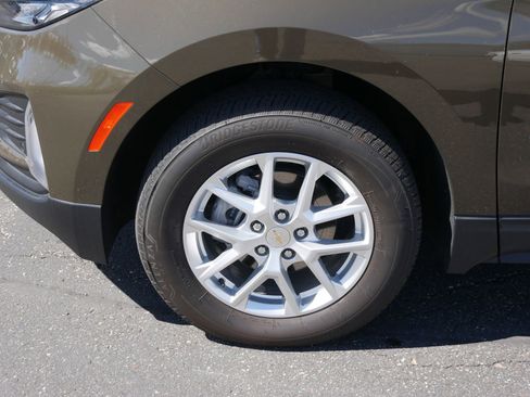 Used 2024 Chevrolet Equinox LT AWD/4WD image 7