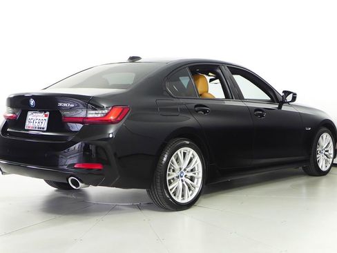Used 2023 BMW 330e w/ Driving Assistance Package RWD image 7