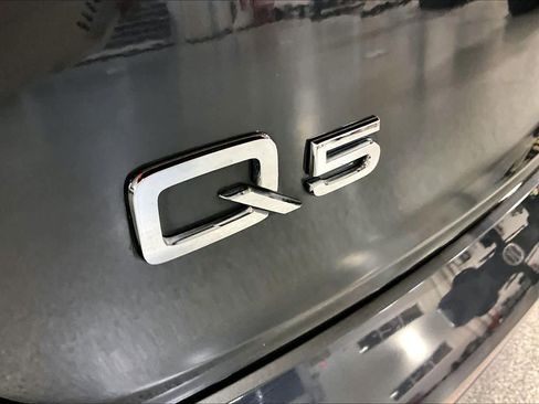 Used 2020 Audi Q5 2.0T Premium image 31
