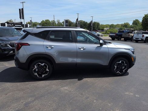 New 2026 Kia Seltos S AWD/4WD image 2