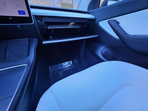 Used 2022 Tesla Model Y Performance image 50