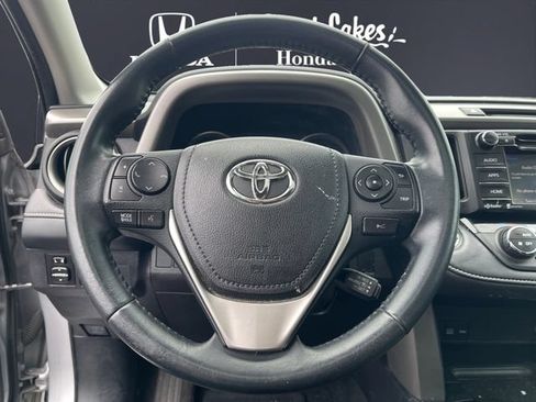 Used 2018 Toyota RAV4 XLE w/ Plus Extra Value Package FWD image 11