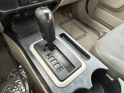 Used 2008 Ford Escape XLS FWD image 23