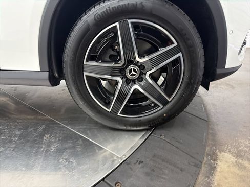 Certified 2026 Mercedes-Benz GLC 300 image 10