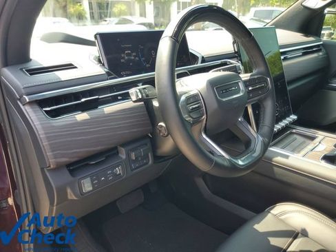 Used 2025 GMC Sierra EV Denali AWD/4WD image 19