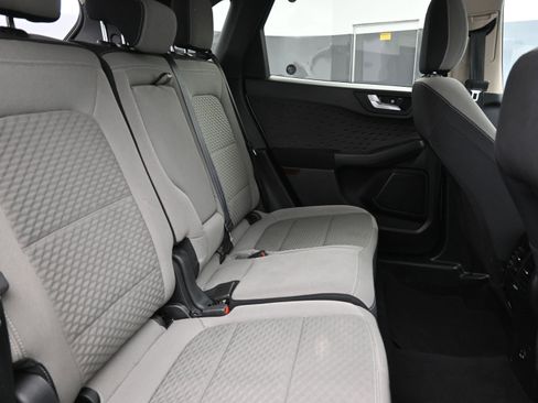 Used 2020 Ford Escape SE image 26