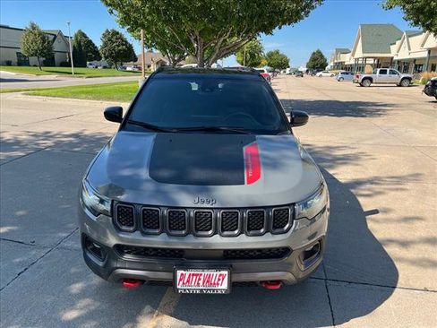 Used 2023 Jeep Compass Trailhawk image 9