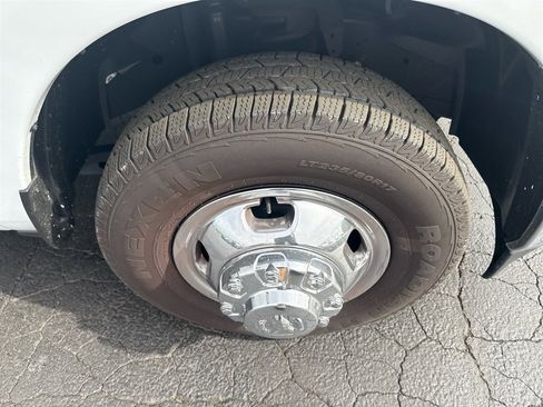Used 2024 RAM 3500 Tradesman w/ Chrome Appearance Group image 14