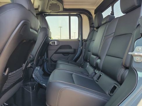 New 2026 Jeep Gladiator Sport image 8