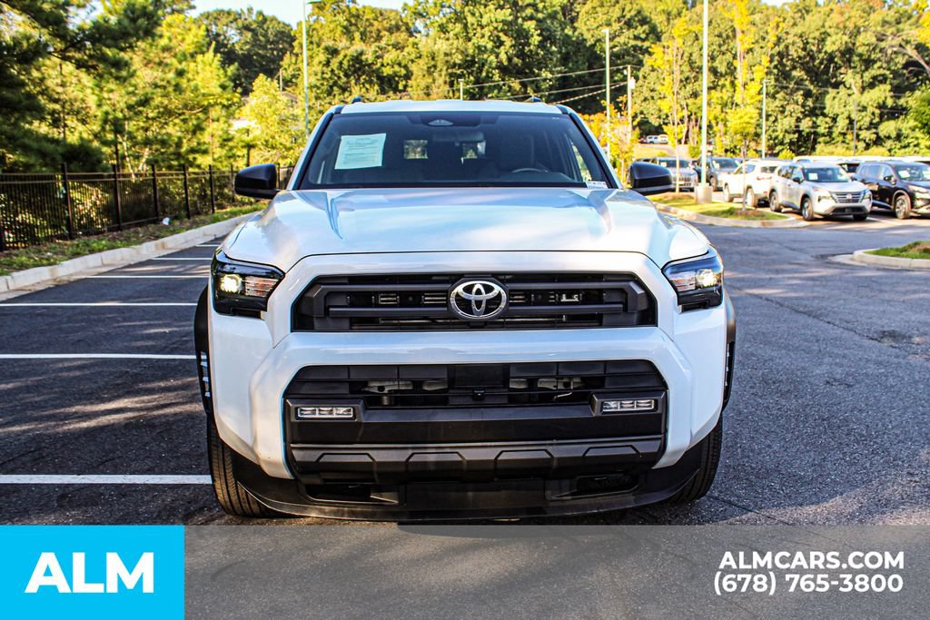 Used 2025 Toyota 4Runner SR5 AWD/4WD image 9