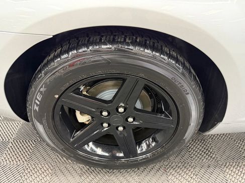 Used 2011 Chevrolet Camaro LT RWD image 19