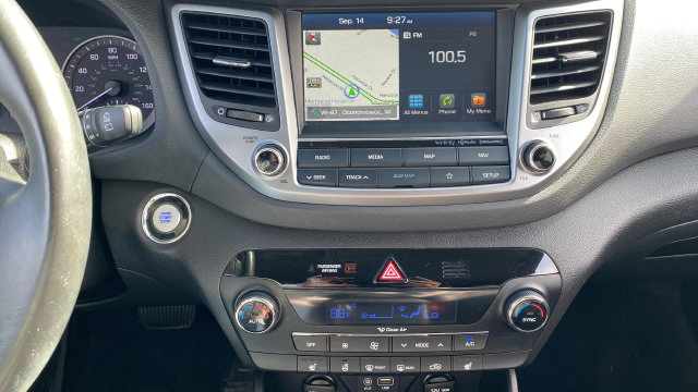 Used 2018 Hyundai Tucson Limited AWD/4WD image 21
