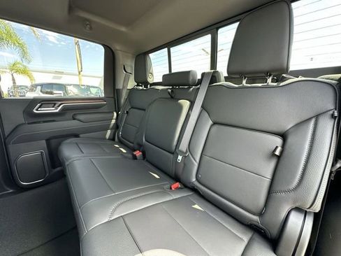 New 2025 GMC Sierra 2500 Denali w/ Denali Reserve Package image 26