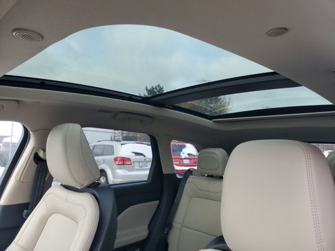 New 2026 Lincoln Corsair Reserve w/ Jet Appearance Package image 11